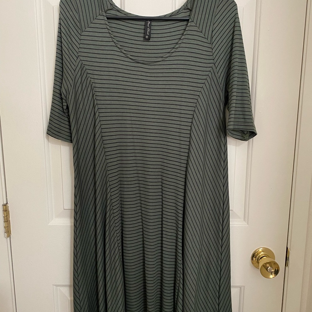Women's Casual Swing Longer Short Sleeve Mini T-Shirt Dress Loose Tunic Top